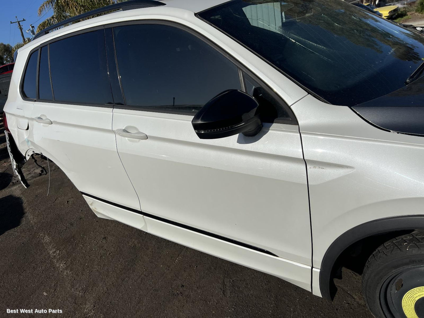 2018 VOLKSWAGEN TIGUAN Right Door Mirror