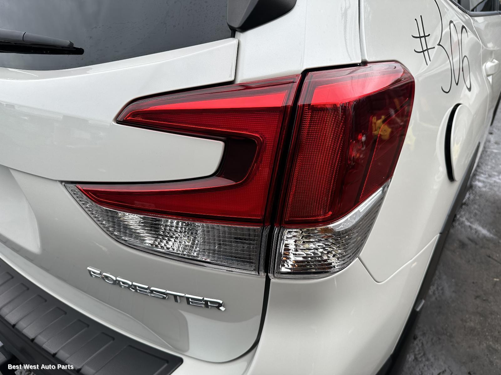 2020 SUBARU FORESTER Right Taillight
