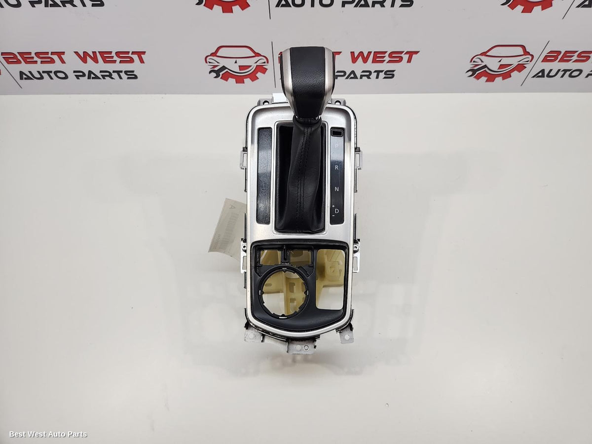 2019 MITSUBISHI PAJERO Gear Stick/Shifter