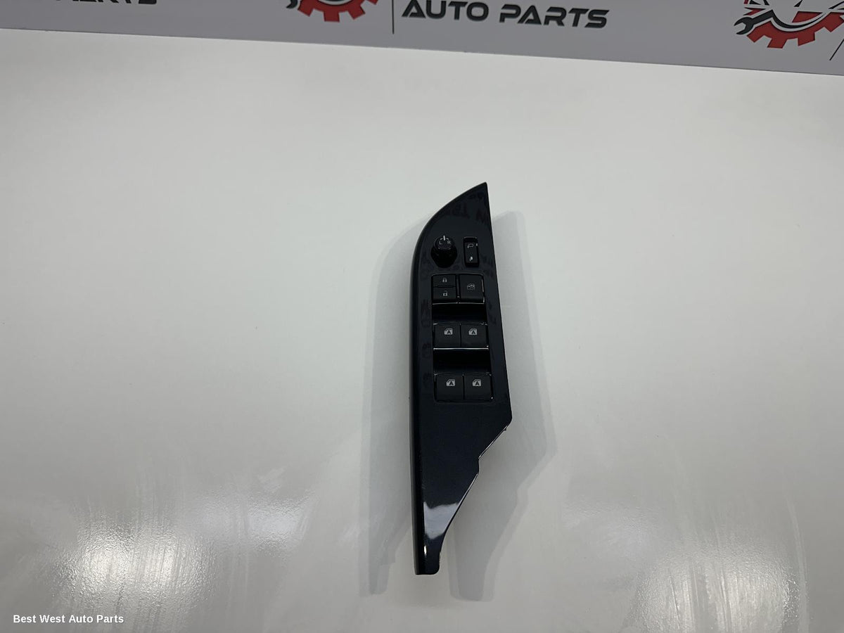 2024 TOYOTA HILUX Pwr Dr Wind Switch