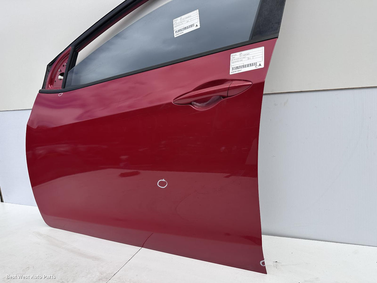 2014 HYUNDAI I30 Left Front Door
