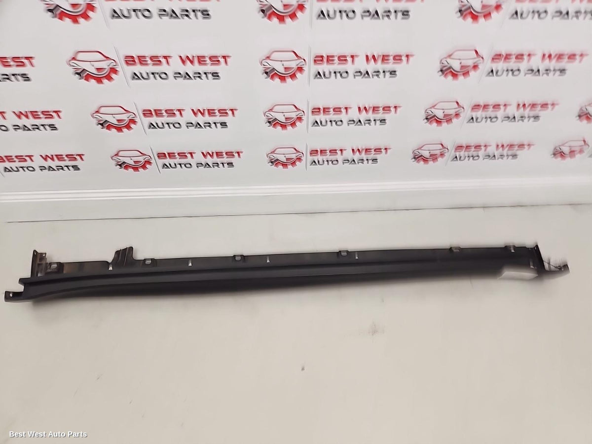 2023 SUZUKI VITARA Side Step/Skirt