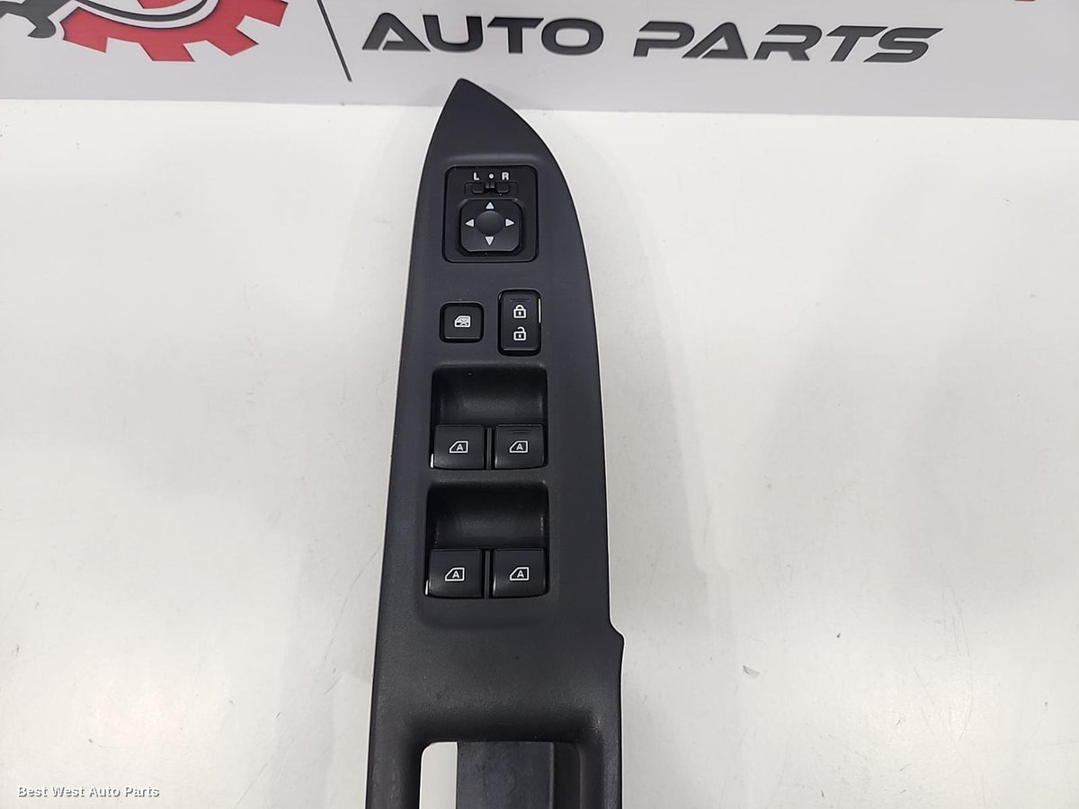 2019 MITSUBISHI OUTLANDER Pwr Dr Wind Switch