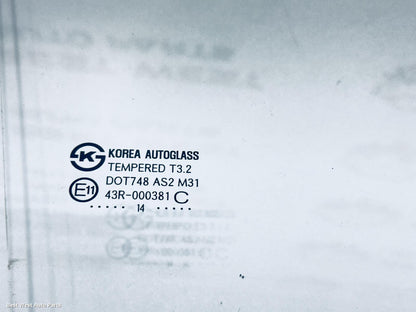 2014 HYUNDAI ACCENT Right Front Door Window