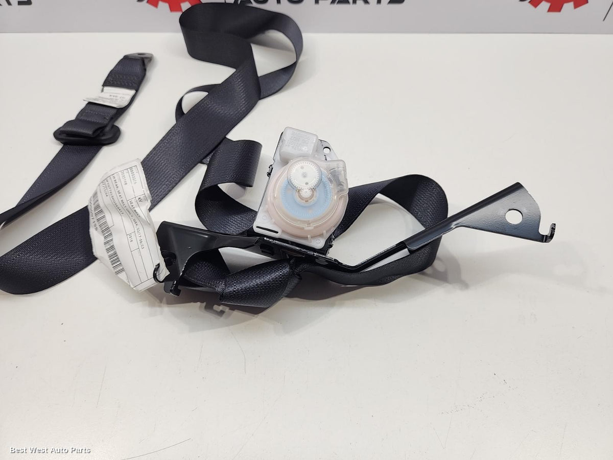 2018 SUBARU XV Seatbelt/Stalk