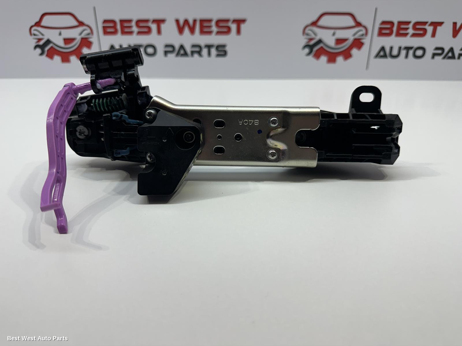 2024 TOYOTA HILUX Door Handle