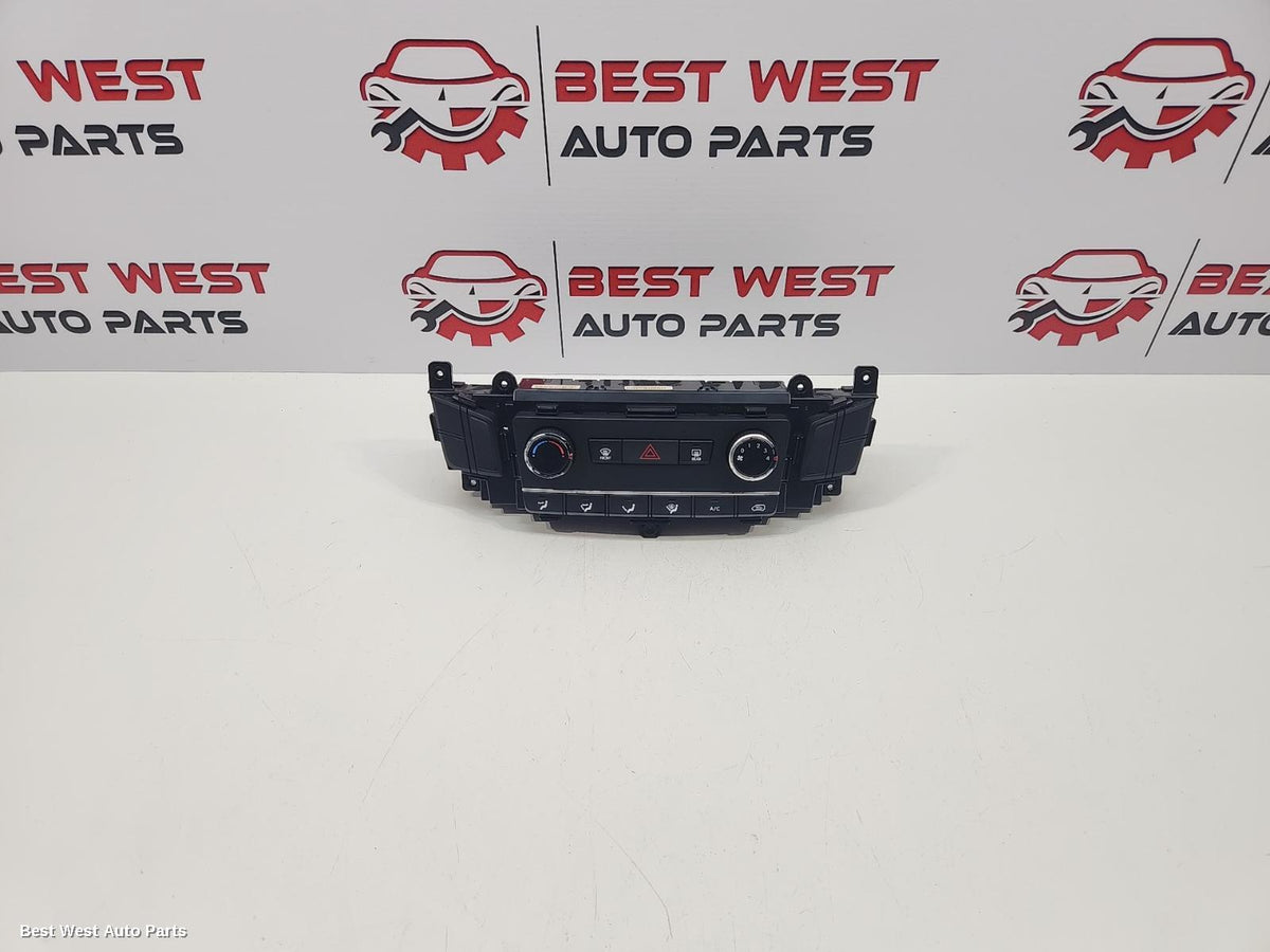 2015 HYUNDAI ILOAD/IMAX Heater/Ac Controls
