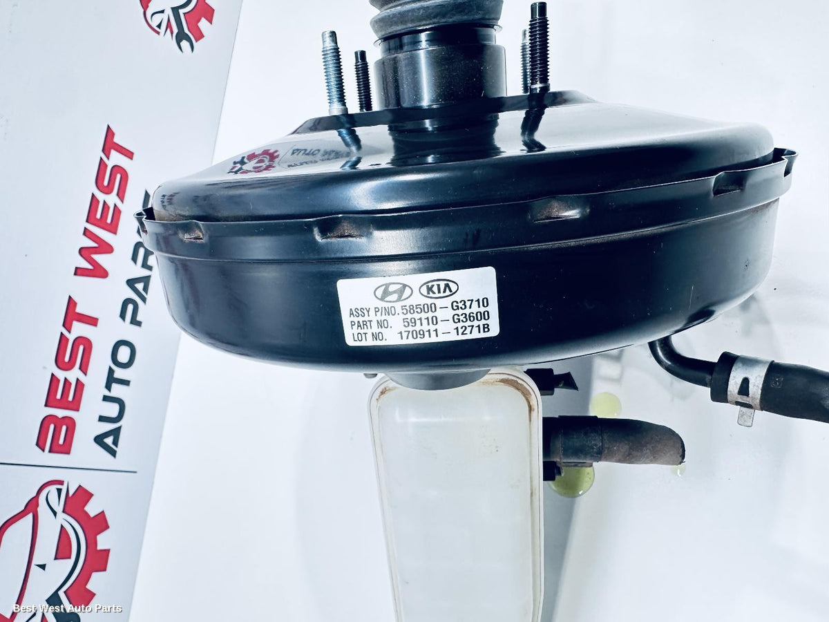 2018 HYUNDAI I30 Brake Booster