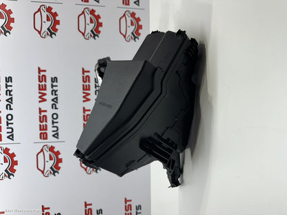 2022 TOYOTA KLUGER Fuse Box