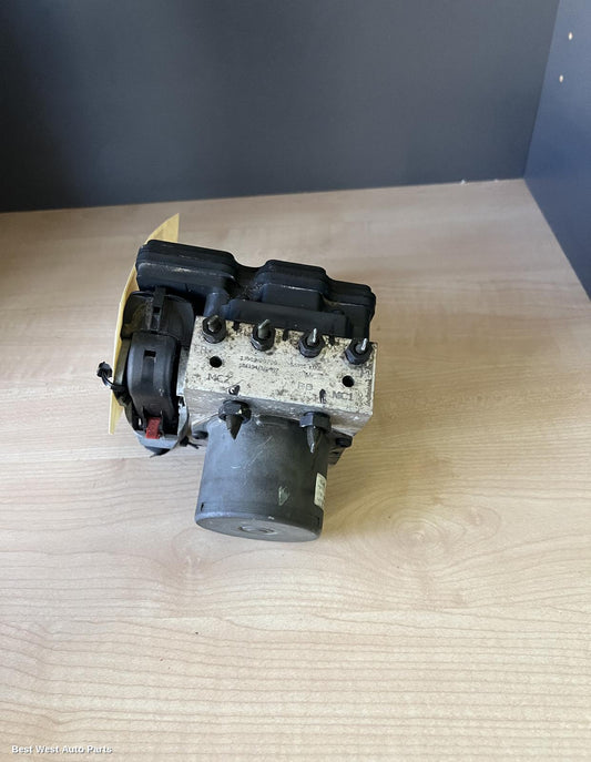 2011 HYUNDAI I20 Abs Pump/Modulator