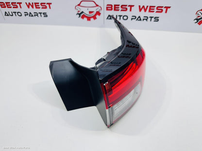 2023 MITSUBISHI OUTLANDER Right Taillight