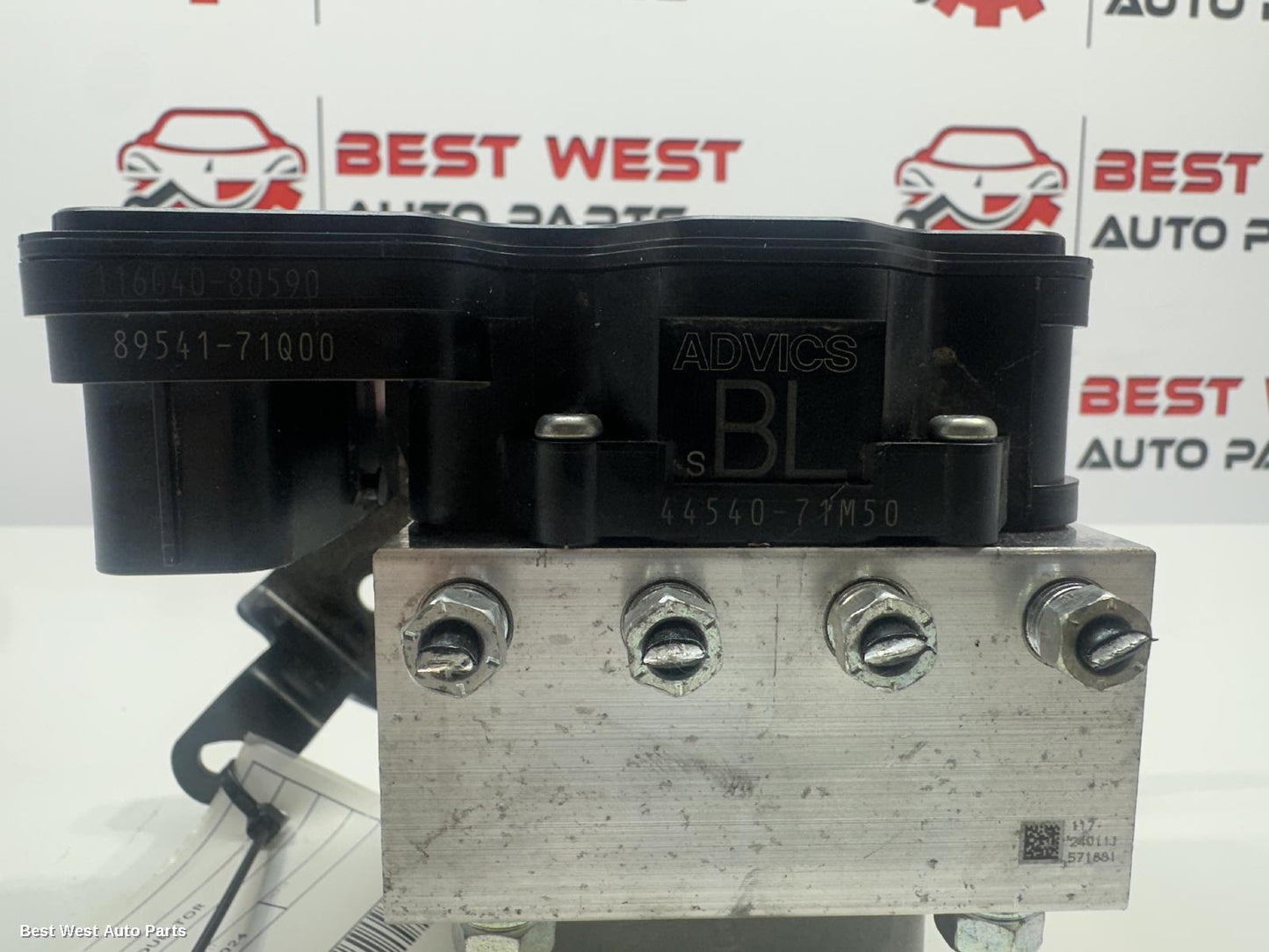 2024 TOYOTA HILUX Abs Pump/Modulator