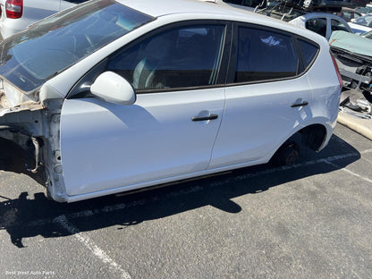 2011 HYUNDAI I30 RIGHT_REAR_DOOR_SLIDING