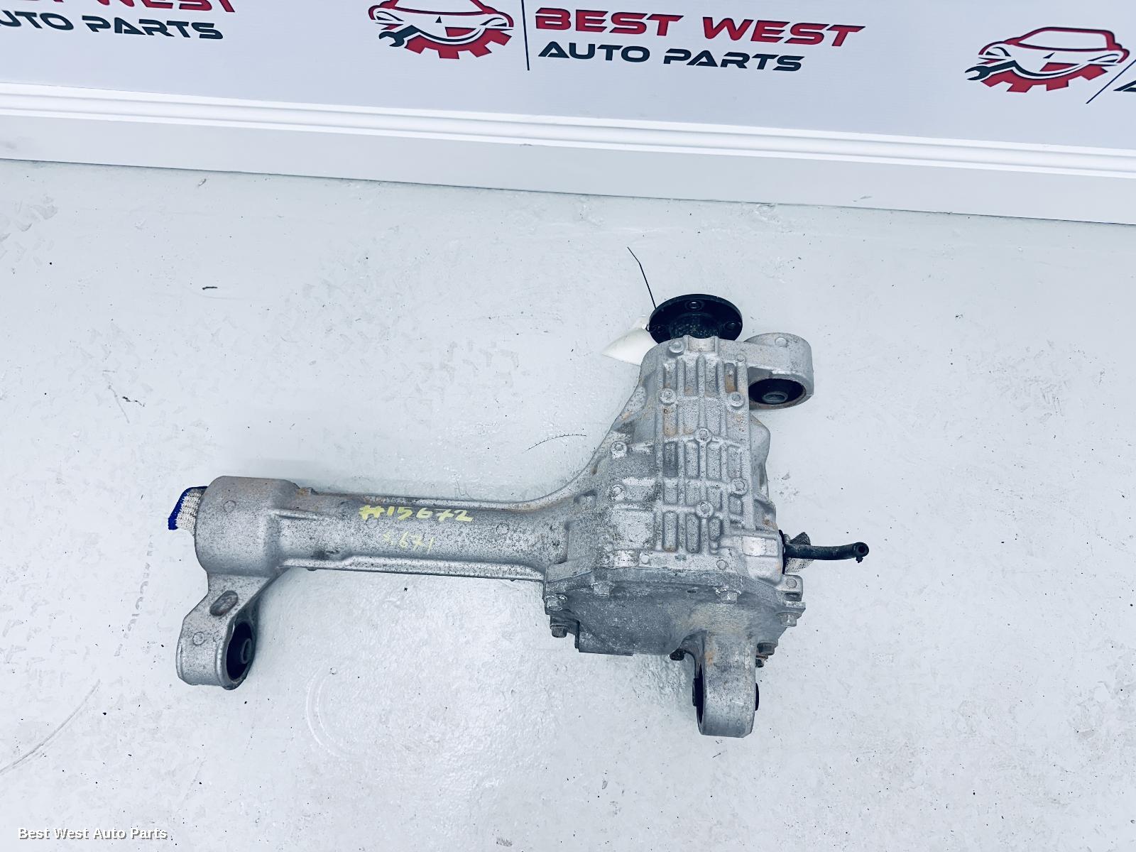 2021 NISSAN NAVARA Differential Centre