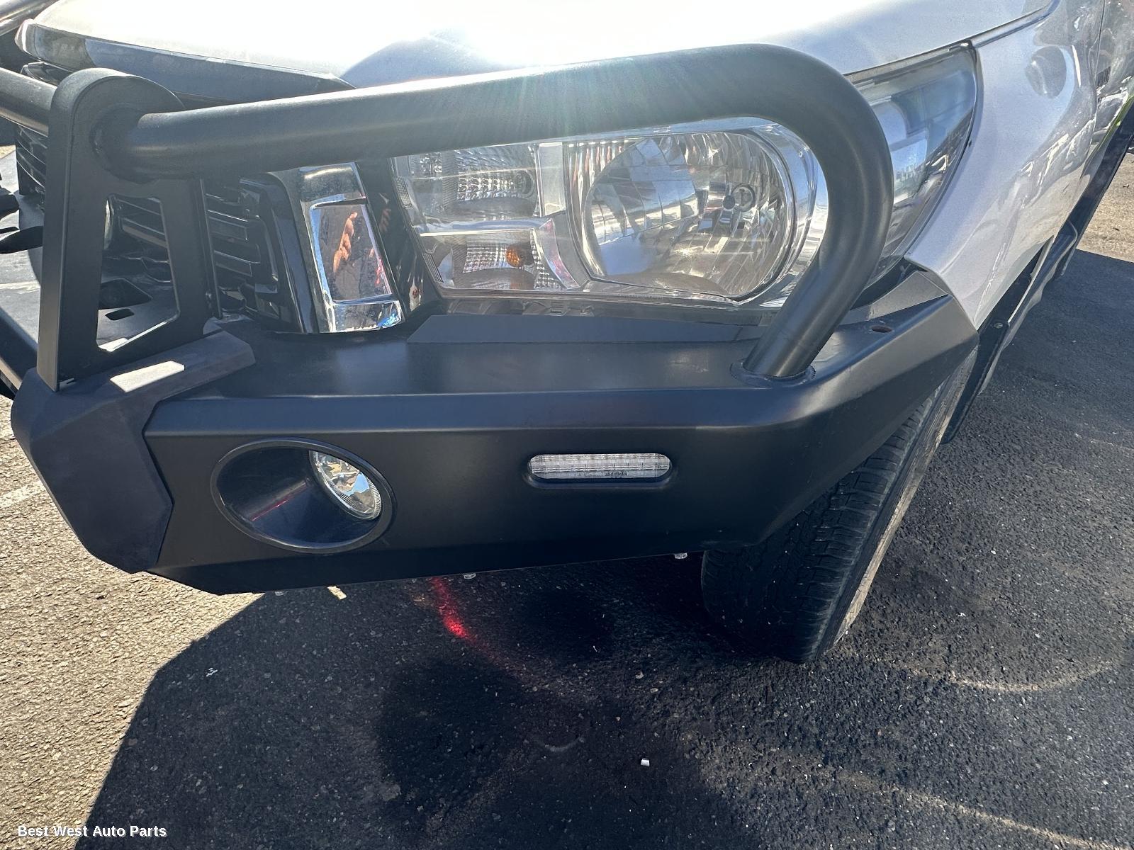 2019 TOYOTA HILUX Left Headlamp