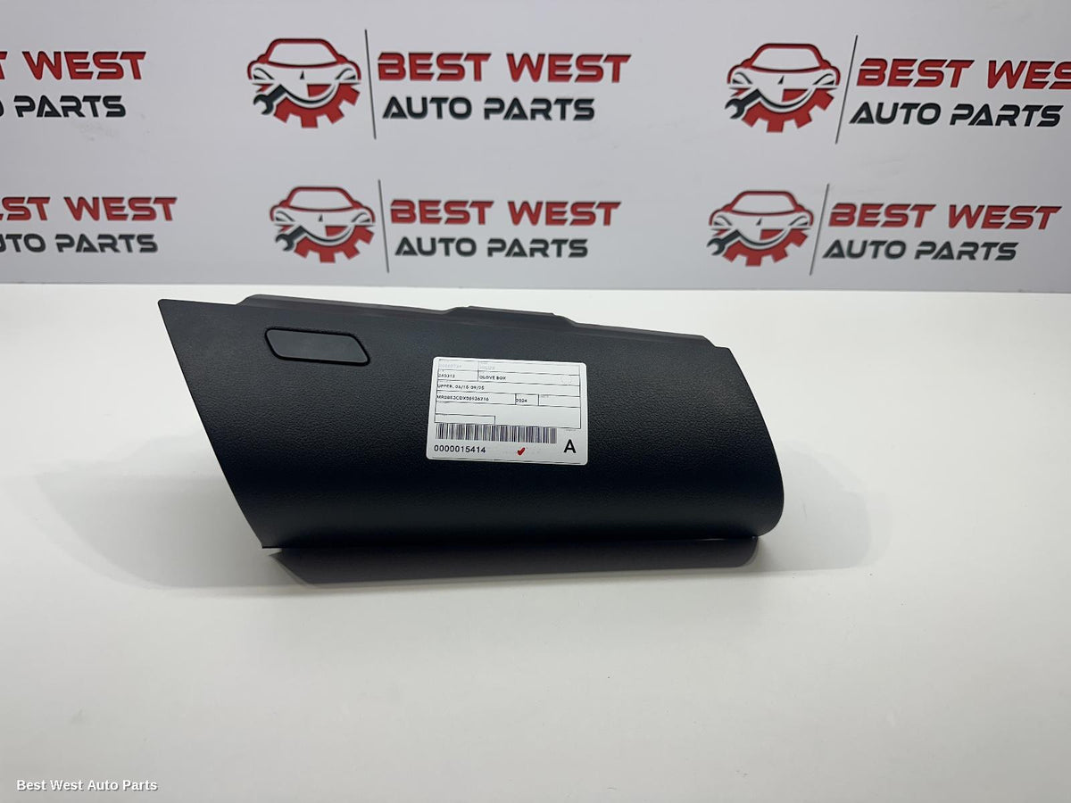 2024 TOYOTA HILUX Glove Box