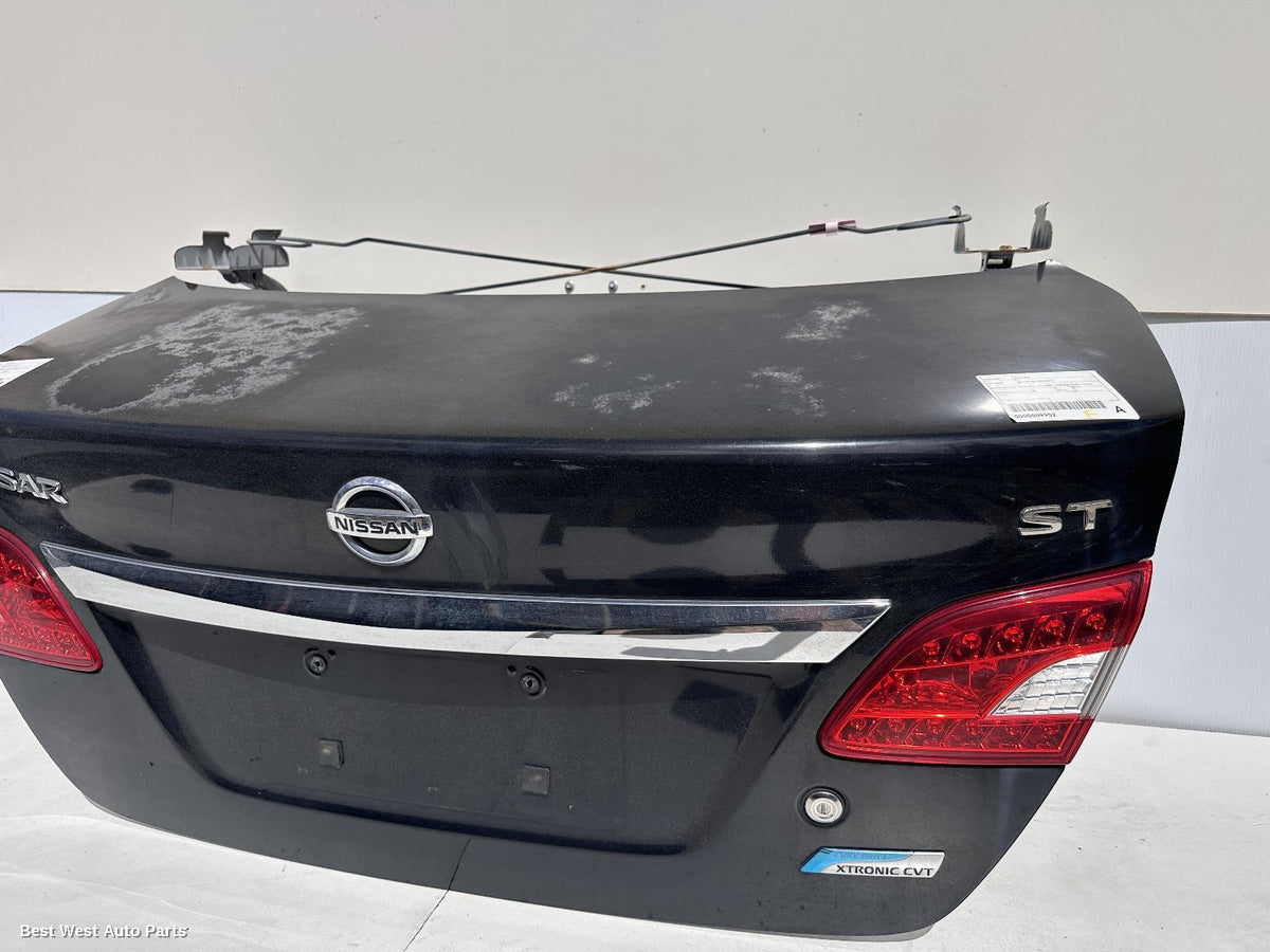 2013 NISSAN PULSAR Bootlid/Tailgate