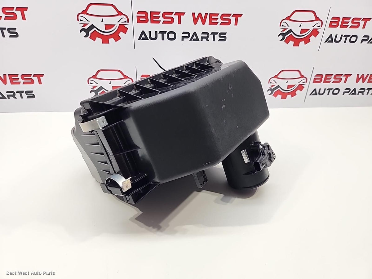 2025 TOYOTA RAV4 Air Cleaner/Box