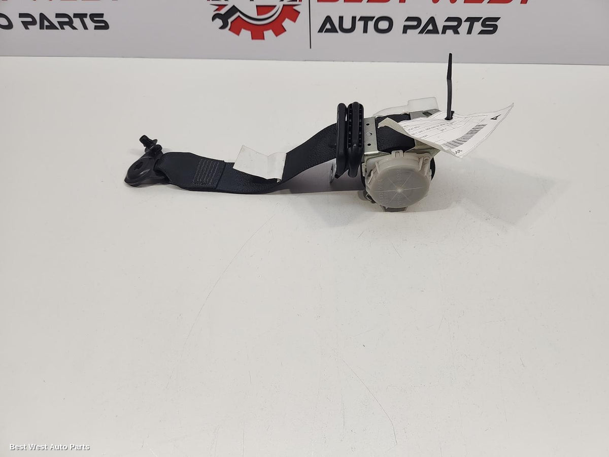 2019 TOYOTA YARIS Seatbelt/Stalk
