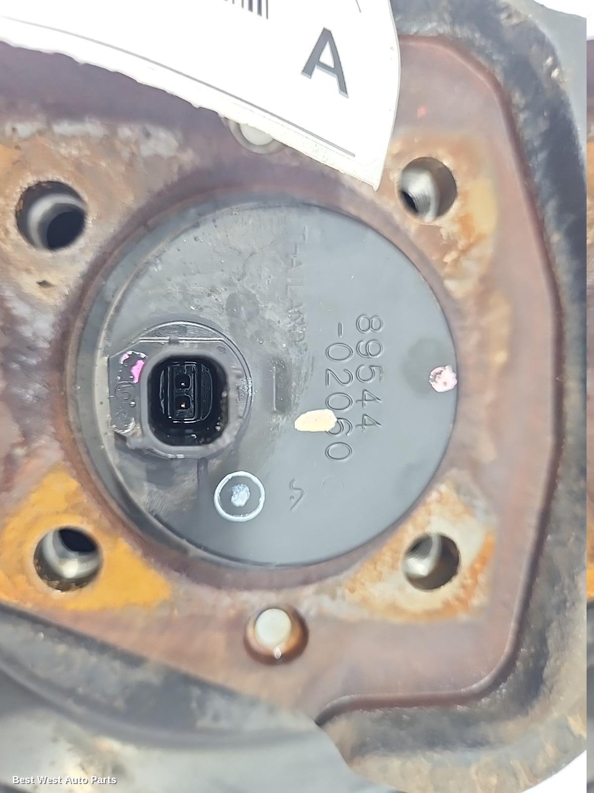 2017 TOYOTA COROLLA Left Rear Hub Assembly