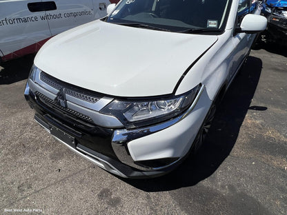 2019 MITSUBISHI OUTLANDER Left Front Window Reg/Motor