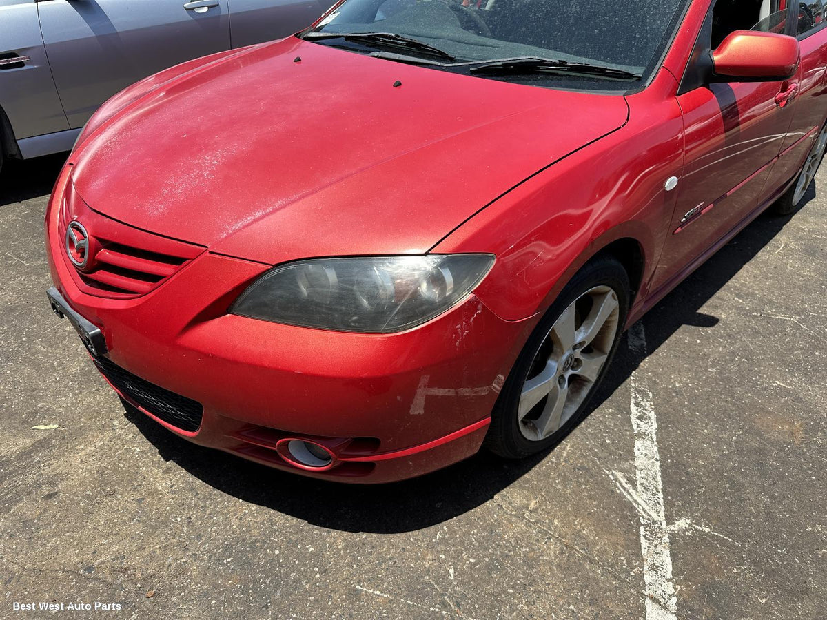 2006 MAZDA 3 Left Front Door