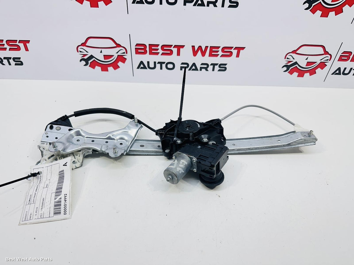 2022 TOYOTA COROLLA Left Front Window Reg/Motor