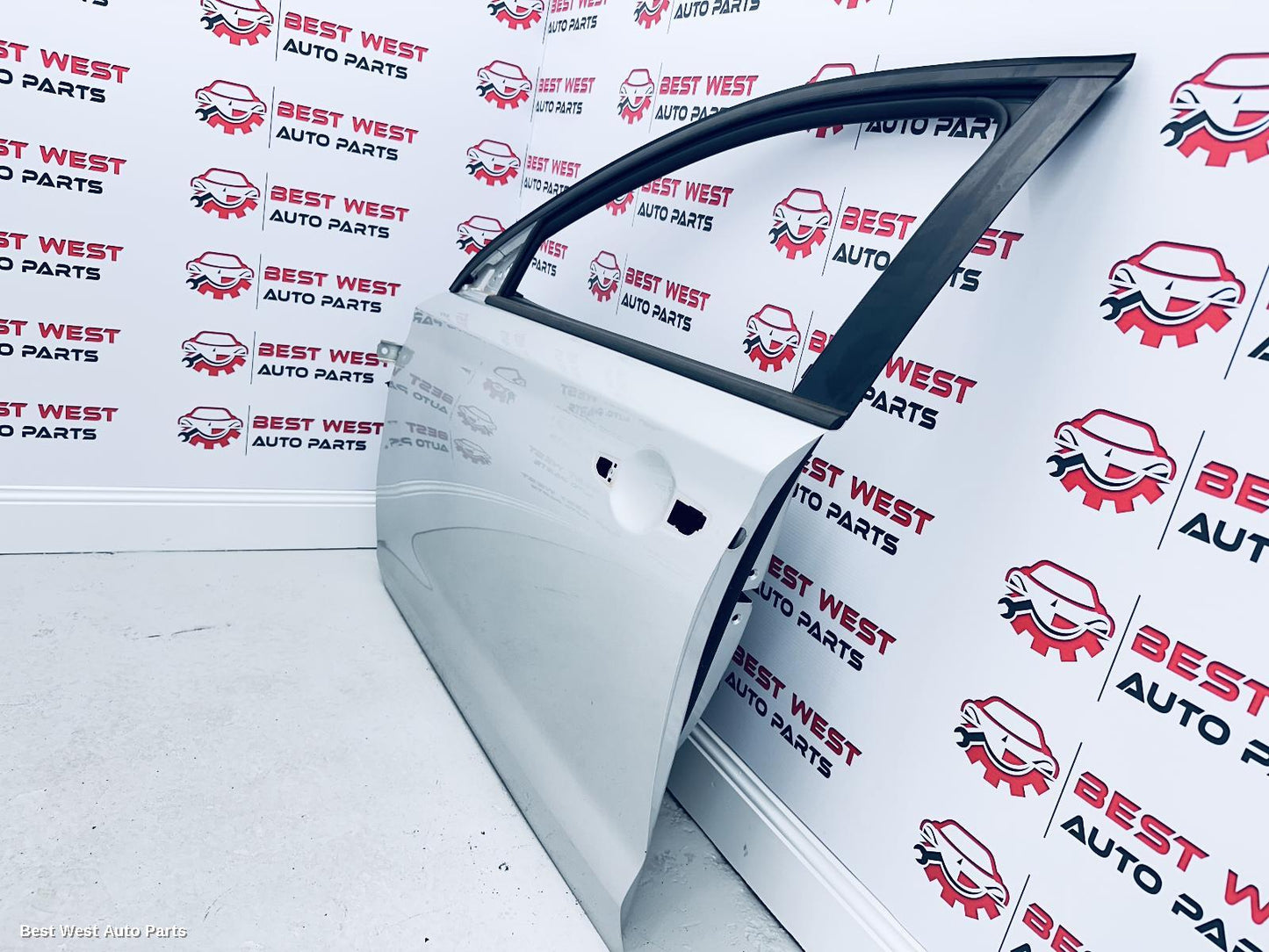 2018 HYUNDAI I30 Left Front Door