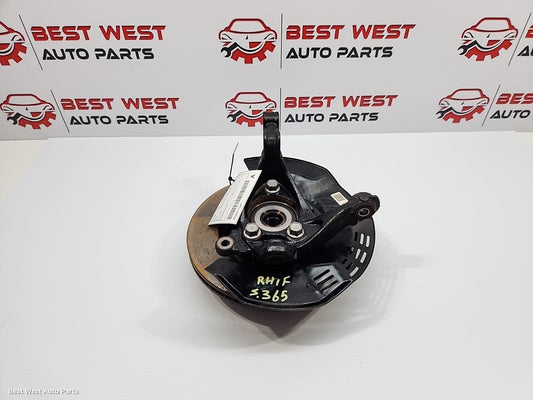 2021 TOYOTA YARIS CROSS Right Front Hub Assembly