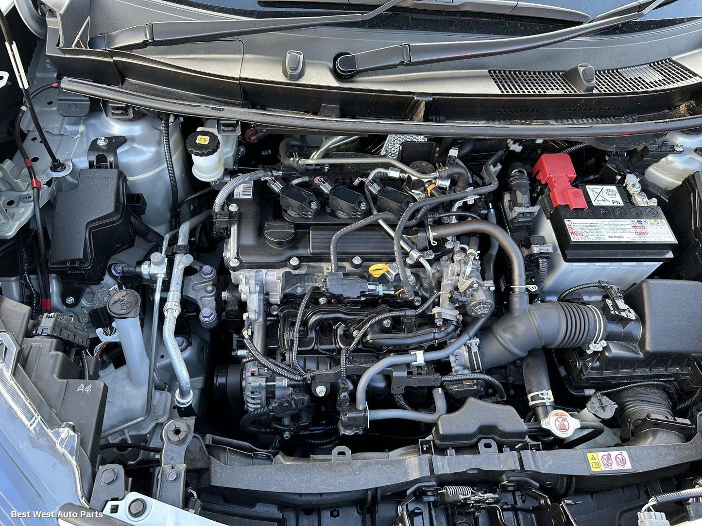 2024 TOYOTA YARIS CROSS Engine