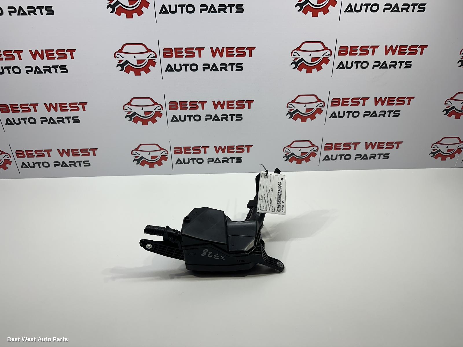 2021 TOYOTA CAMRY Fuse Box