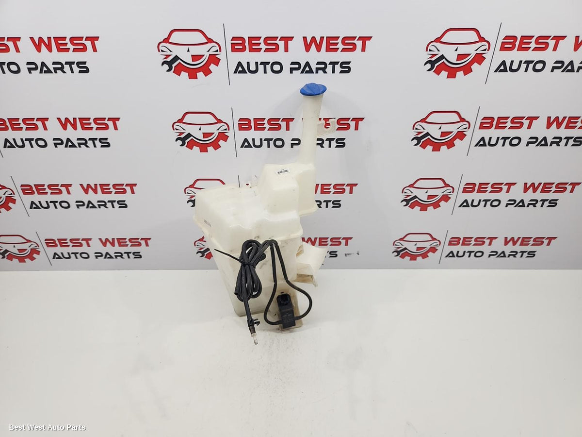 2012 KIA RIO Washer Bottle