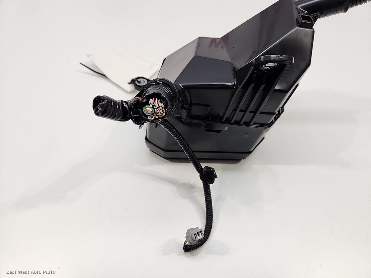 2022 TOYOTA KLUGER Fuse Box