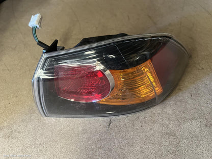 2009 MITSUBISHI LANCER Right Taillight