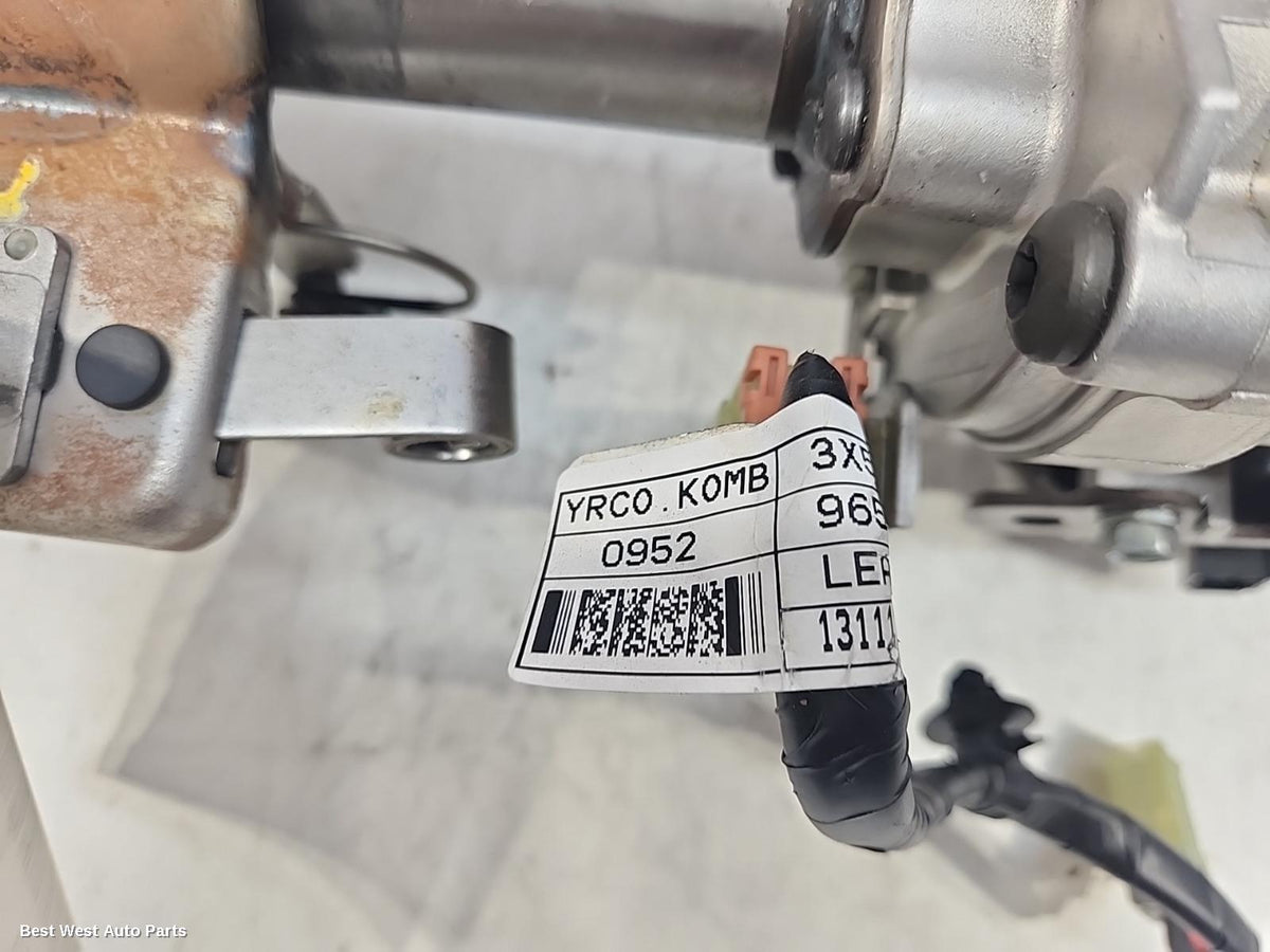 2014 HYUNDAI I30 Steering Column