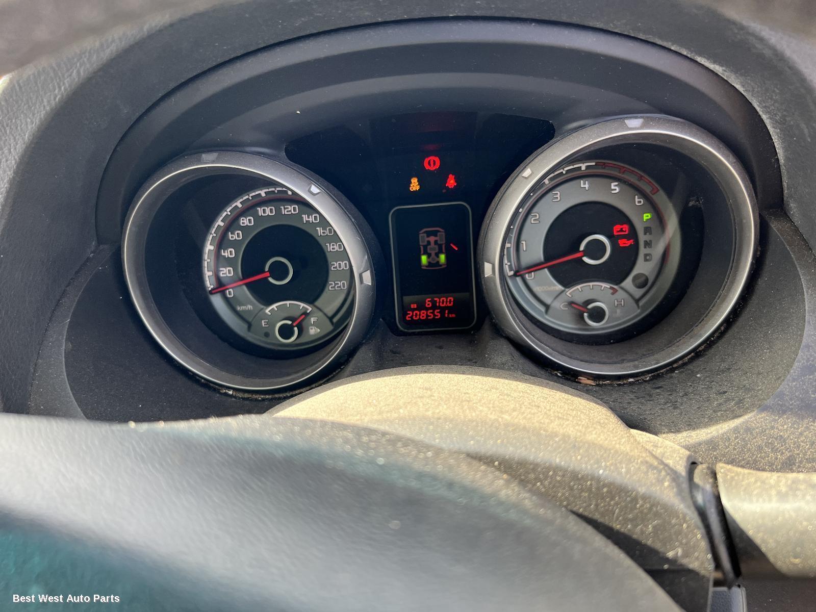 2015 MITSUBISHI PAJERO A/C Condenser