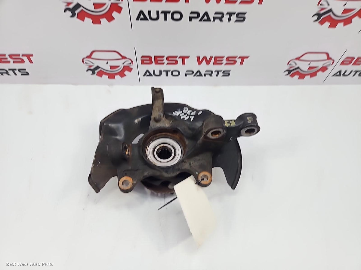 2017 TOYOTA COROLLA Left Front Hub Assembly