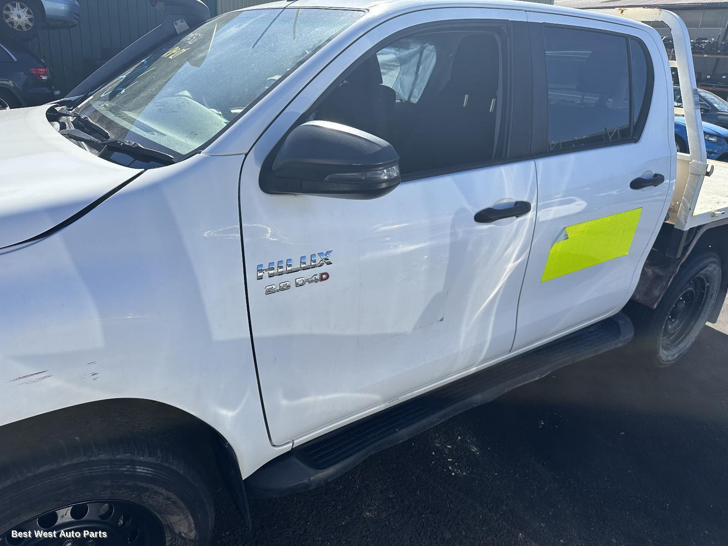 2019 TOYOTA HILUX Left Front Door Window