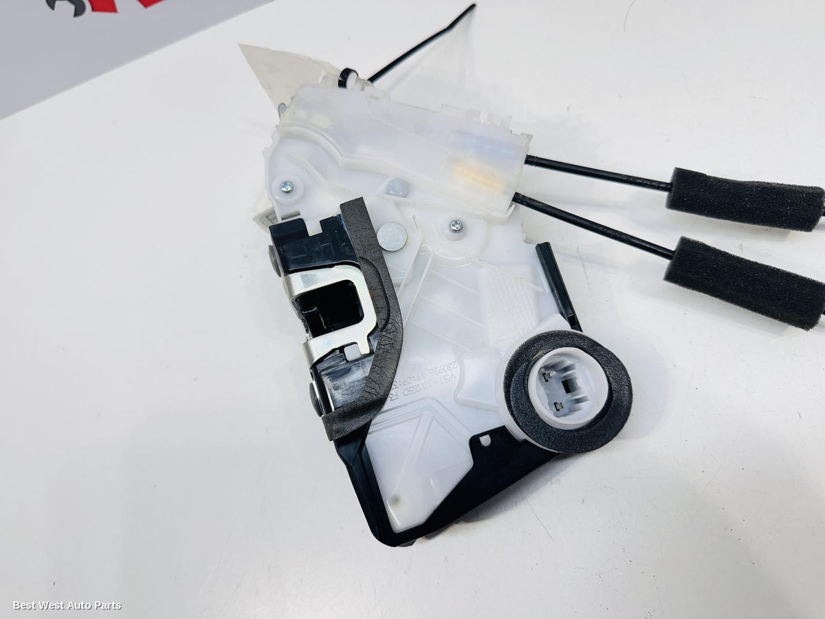 2024 TOYOTA YARIS CROSS Door/Boot/Gate Lock
