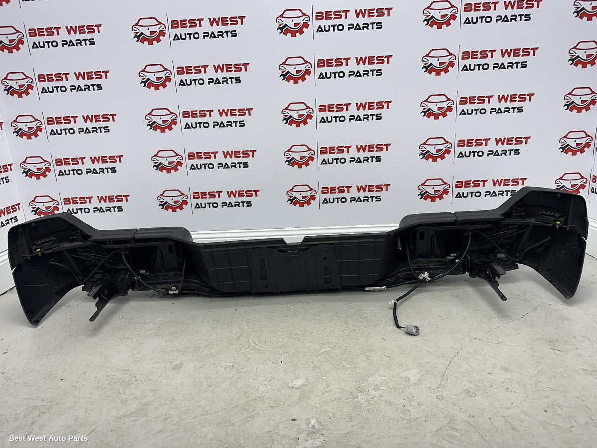 2025 TOYOTA HILUX Rear Bumper
