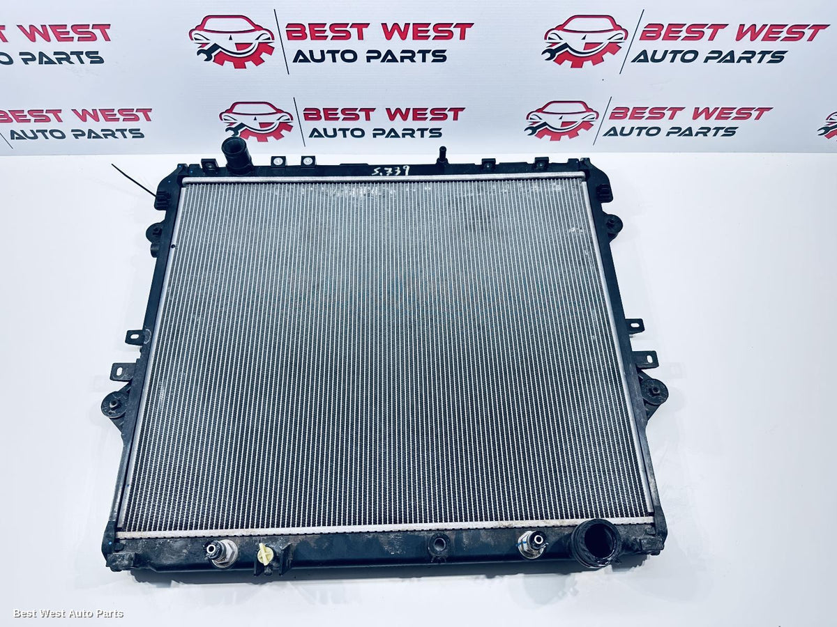 2024 TOYOTA HILUX Radiator