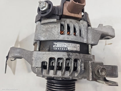 2018 TOYOTA COROLLA Alternator