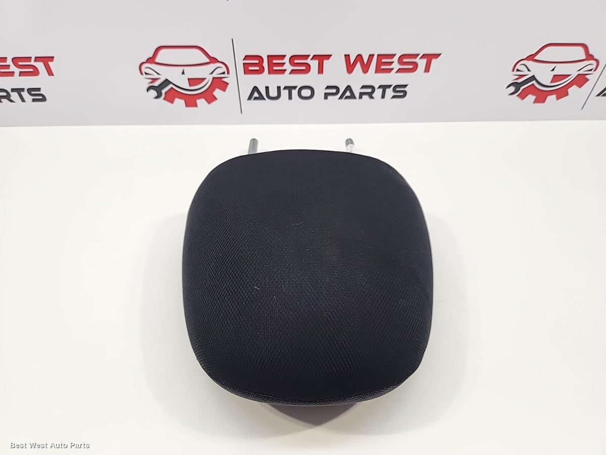 2020 MITSUBISHI TRITON Headrest