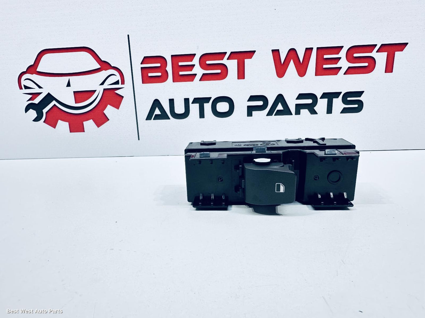 2018 HYUNDAI I30 Pwr Dr Wind Switch