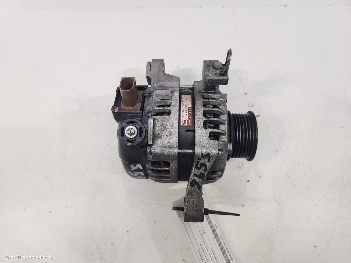 2014 TOYOTA COROLLA Alternator