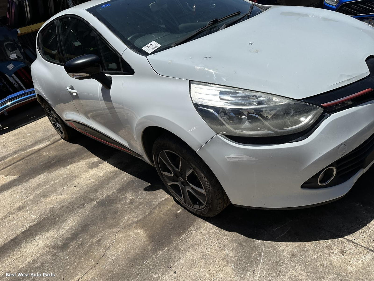 2014 RENAULT CLIO Right Guard