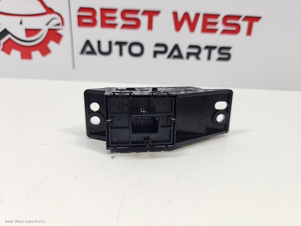 2019 MITSUBISHI PAJERO Combination Switch