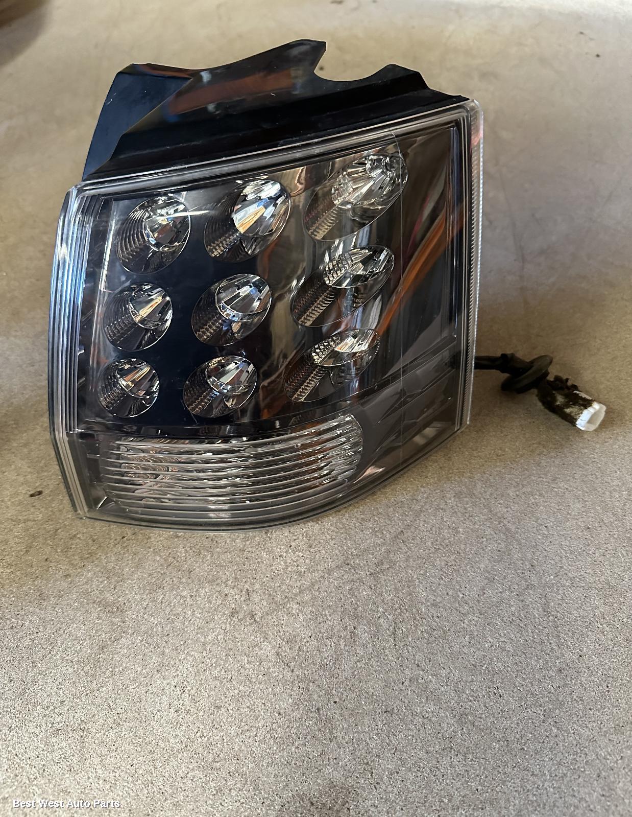 2011 MITSUBISHI OUTLANDER Right Taillight