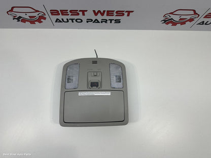 2024 TOYOTA HILUX Courtesy Light