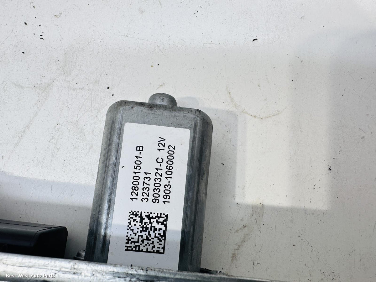 2024 RENAULT TRAFIC Right Front Window Reg/Motor